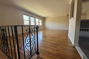 375 Cochran Pl, Valley Stream, NY 11581 - Photo 4