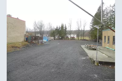 363 E Broadway, Monticello, NY 12701 - Photo 2