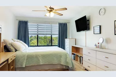 200 High Point Drive #214, Hartsdale, NY 10530 - Photo 12