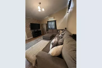 315 Grant Avenue, Islip, NY 11751 - Photo 10