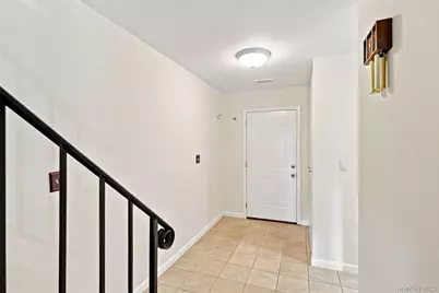 1905 Magnolia Walk, Poughkeepsie, NY 12603 - Photo 18