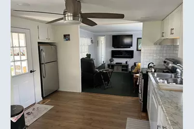 525 Riverleigh Avenue #C-8, Riverhead, NY 11901 - Photo 6