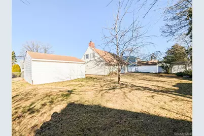 806 Oliver Avenue, Westbury, NY 11590 - Photo 2