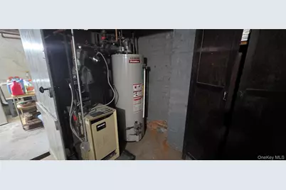 6074 54th Place, Maspeth, NY 11378 - Photo 28