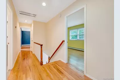 30 Fort Hill Road, Huntington, NY 11743 - Photo 24