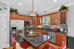 7 Deangelis Dr, Monroe, NY 10950 - Photo 10