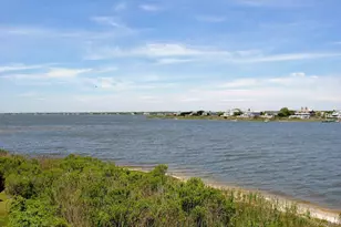 260 Dune Rd, Westhampton Beach, NY 11978 - Photo 20