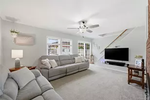 72 Walnut Ln, Hicksville, NY 11801 - Photo 8