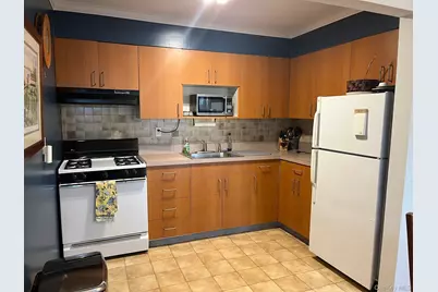 225 N Middletown Road #D, Pearl River, NY 10965 - Photo 6