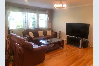225 N Middletown Road #D, Pearl River, NY 10965 - Photo 8