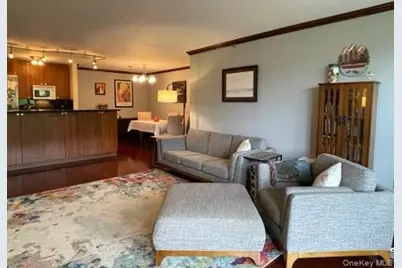 25 Rockledge Avenue #711B, White Plains, NY 10601 - Photo 4