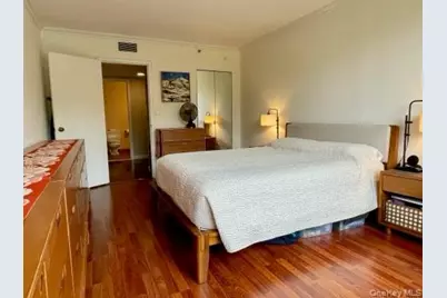 25 Rockledge Avenue #711B, White Plains, NY 10601 - Photo 14