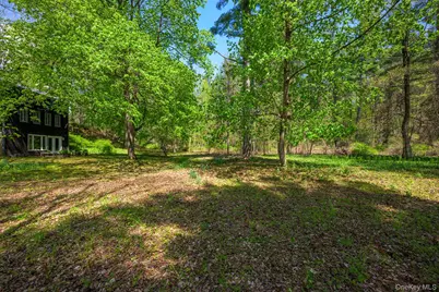 180 Collins Street, Hillsdale, NY 12529 - Photo 20