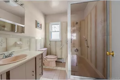 161 Rose Lane, New Hyde Park, NY 11040 - Photo 12