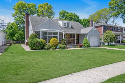 161 Rose Lane, New Hyde Park, NY 11040 - Photo 20
