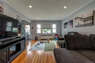 31 Locust St, Westbury, NY 11590 - Photo 6
