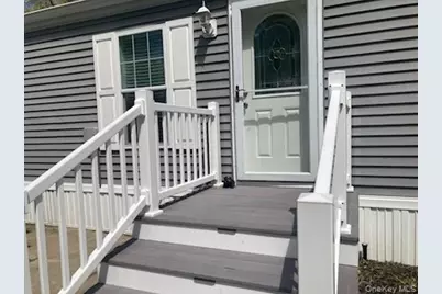 1661 Old Country Road #49, Riverhead, NY 11901 - Photo 2