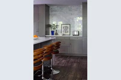 145 Woodlands Avenue, White Plains, NY 10607 - Photo 10