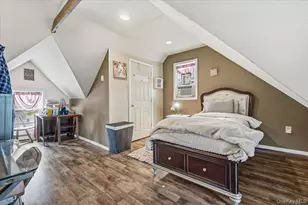 56 Sycamore St, Patchogue, NY 11772 - Photo 22