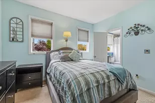 56 Sycamore St, Patchogue, NY 11772 - Photo 18