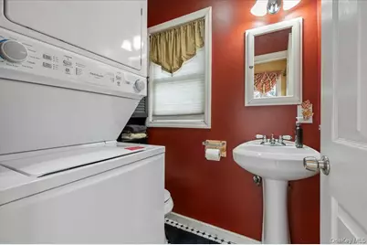 56 Sycamore Street, Patchogue, NY 11772 - Photo 16