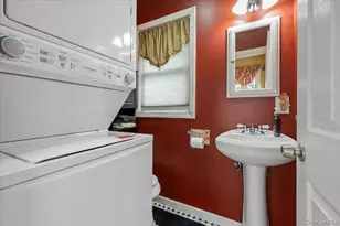 56 Sycamore St, Patchogue, NY 11772 - Photo 16