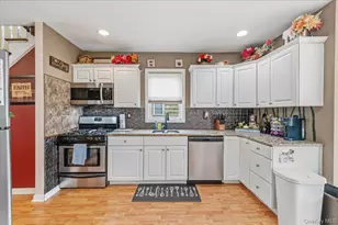 56 Sycamore St, Patchogue, NY 11772 - Photo 8