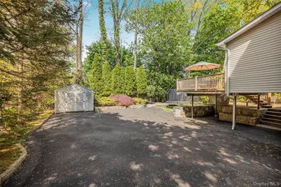 32 Chaucer Street, Hartsdale, NY 10530 - Photo 30