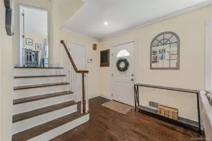 32 Chaucer St, Hartsdale, NY 10530 - Photo 18