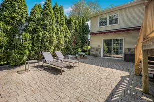 32 Chaucer St, Hartsdale, NY 10530 - Photo 14