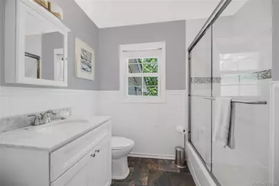 32 Chaucer Street, Hartsdale, NY 10530 - Photo 12