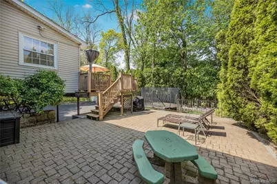 32 Chaucer Street, Hartsdale, NY 10530 - Photo 28