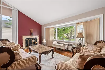 916 Lawrence Court, Woodmere, NY 11581 - Photo 16