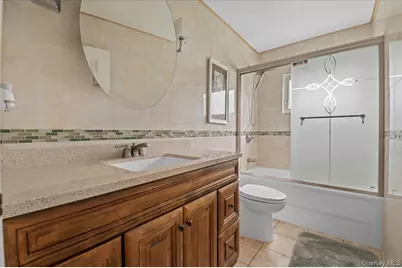 916 Lawrence Court, Woodmere, NY 11581 - Photo 18