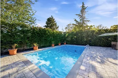 48 Iroquois Street E, Massapequa, NY 11758 - Photo 34
