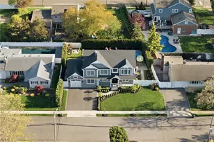 48 Iroquois St E, Massapequa, NY 11758 - Photo 38