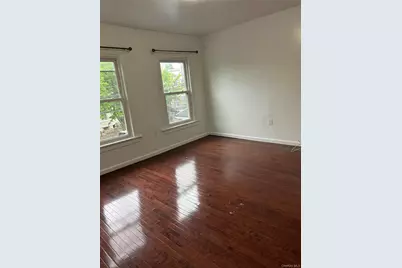 14616 106 Avenue, Jamaica, NY 11435 - Photo 2