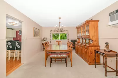 247 Bow Drive, Hauppauge, NY 11788 - Photo 14