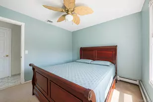 810 Anthony Dr, Lindenhurst, NY 11757 - Photo 24