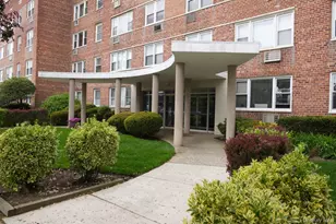 100 S Ocean Ave S, Freeport, NY 11520 - Photo 2