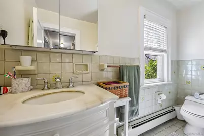 148 Willis Court, Woodmere, NY 11598 - Photo 24