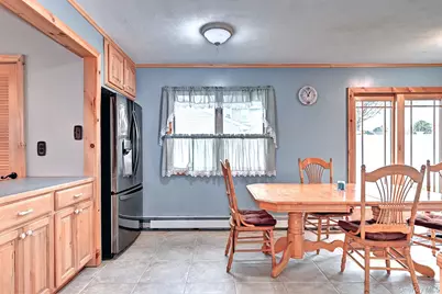 395 8th Street, Bohemia, NY 11716 - Photo 6