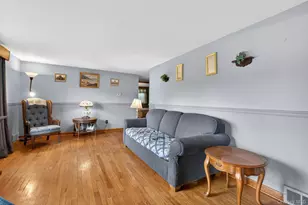 34 Linden Dr, Newburgh, NY 12550 - Photo 2
