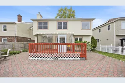 16 6th Avenue, New Hyde Park, NY 11040 - Photo 26