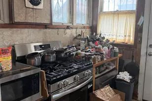 13754 Southgate, Springfield Gardens, NY 11413 - Photo 12