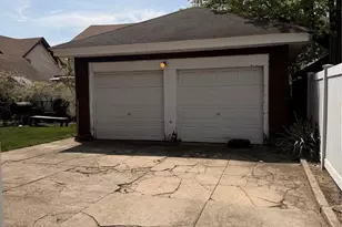 13754 Southgate, Springfield Gardens, NY 11413 - Photo 6
