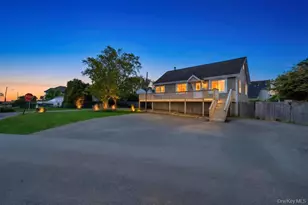 446 Riviera Dr, Mastic Beach, NY 11951 - Photo 18