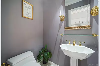42 Shady Lane, Huntington, NY 11743 - Photo 16