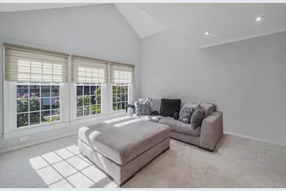 42 Shady Lane, Huntington, NY 11743 - Photo 18