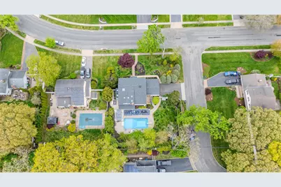 [Address not provided], Hauppauge, NY 11788 - Photo 32